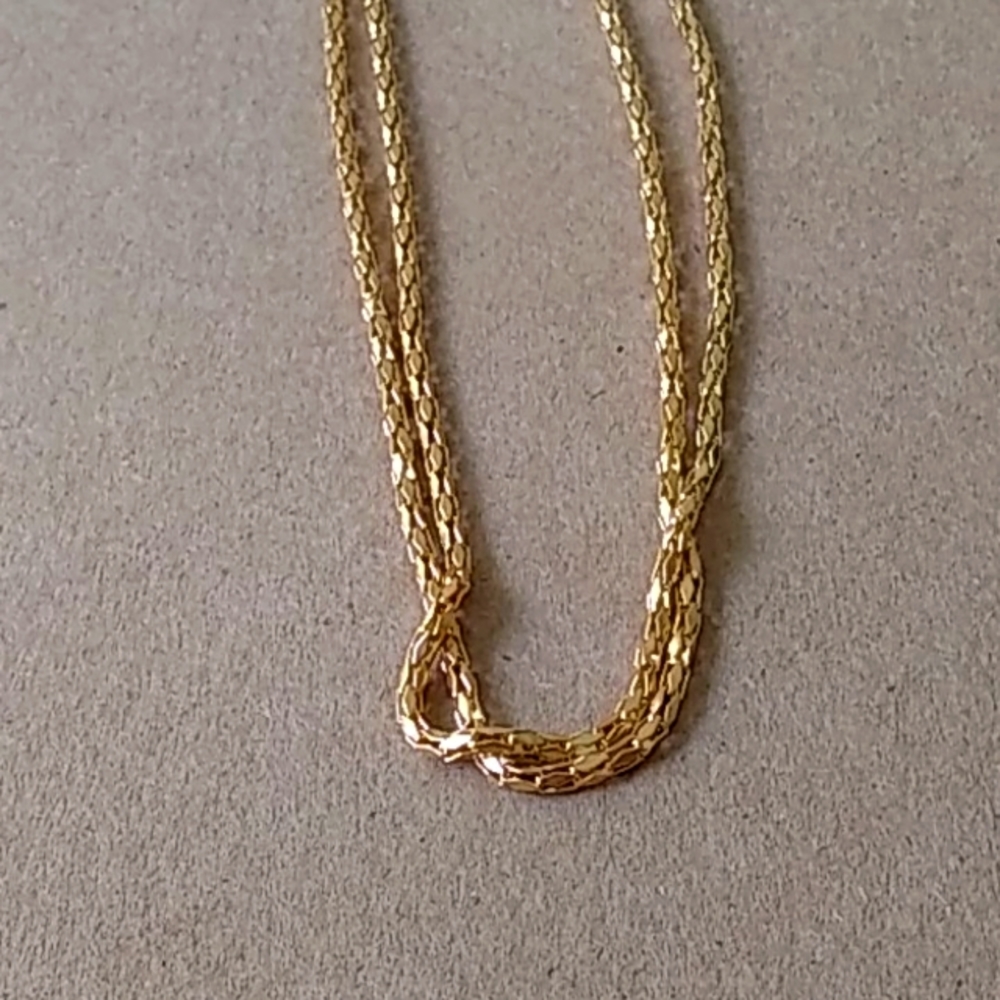 28 inches gold tone color chain